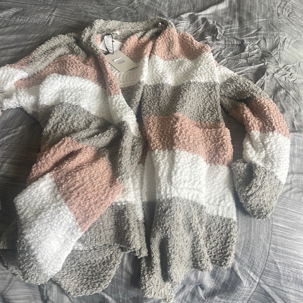 Warm and gorgeous cardigan